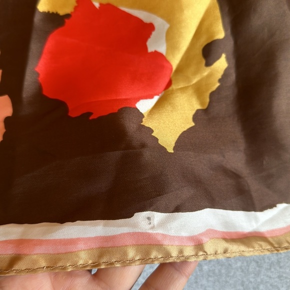 Vintage Abstract Contemporary & Colorful 27” Square Head & Neck Scarf. - Picture 6 of 8